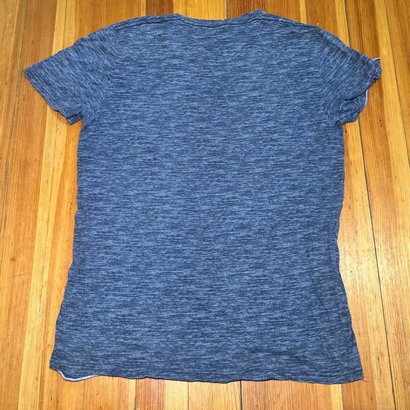 Hollister-co Men's Blue and Navy T-shirt - Picture 2 of 2